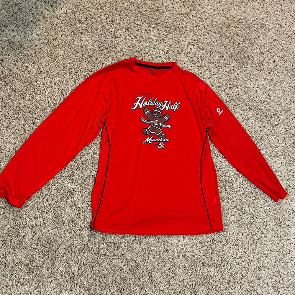 BNWOT GREENLAYER long-sleeved quick-drying holiday running top for men - size S